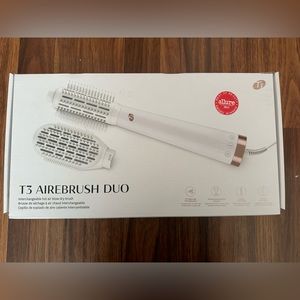 T3 Airebrush Duo blow dry brush